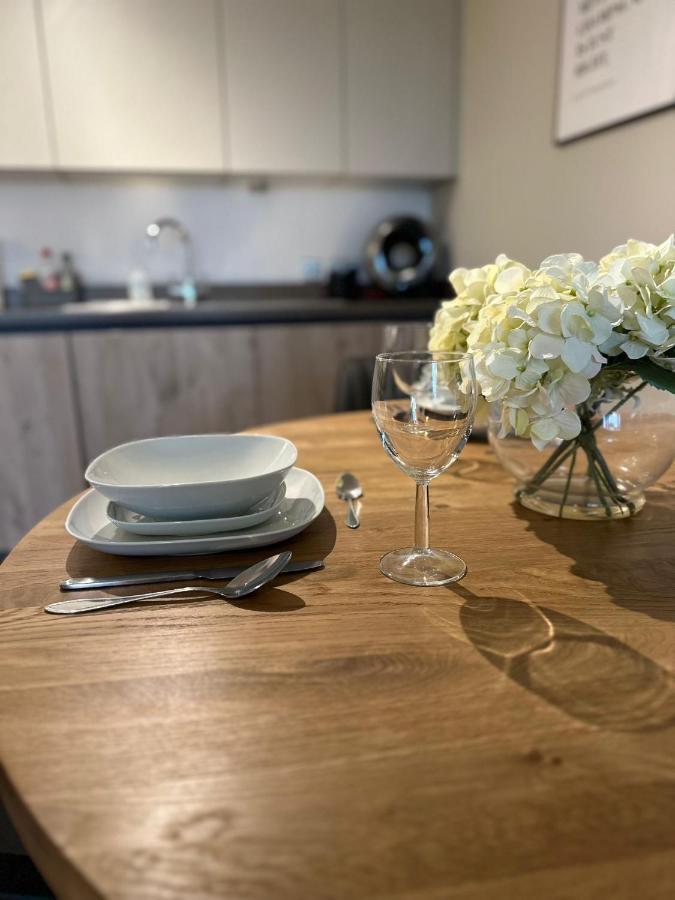 Koala & Tree - Modern 1 Bed Apartment For 4 Guests In The Heart Of Cambridge - Short Lets & Serviced Accommodation Extérieur photo