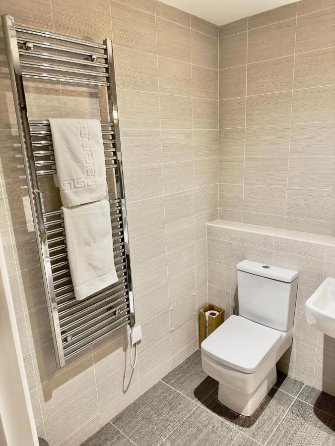 Koala & Tree - Modern 1 Bed Apartment For 4 Guests In The Heart Of Cambridge - Short Lets & Serviced Accommodation Extérieur photo