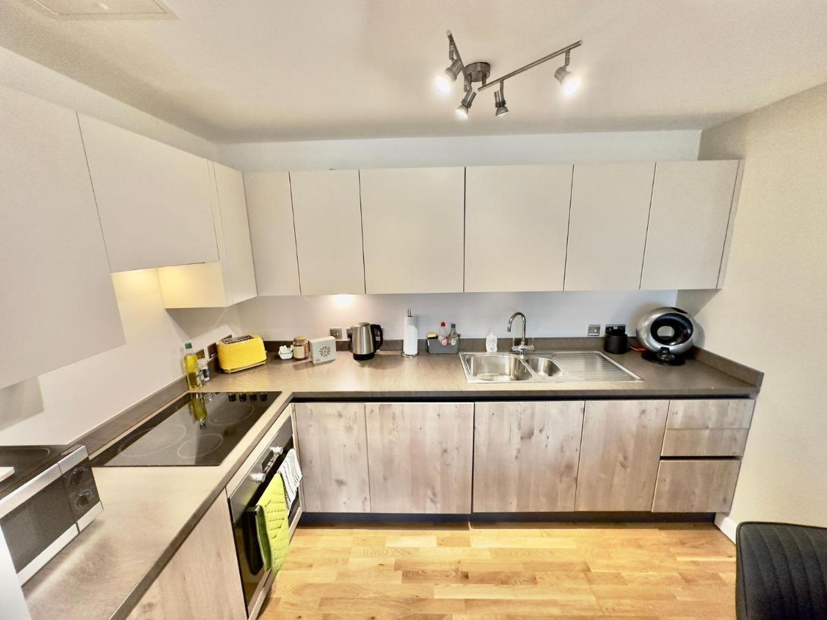 Koala & Tree - Modern 1 Bed Apartment For 4 Guests In The Heart Of Cambridge - Short Lets & Serviced Accommodation Extérieur photo